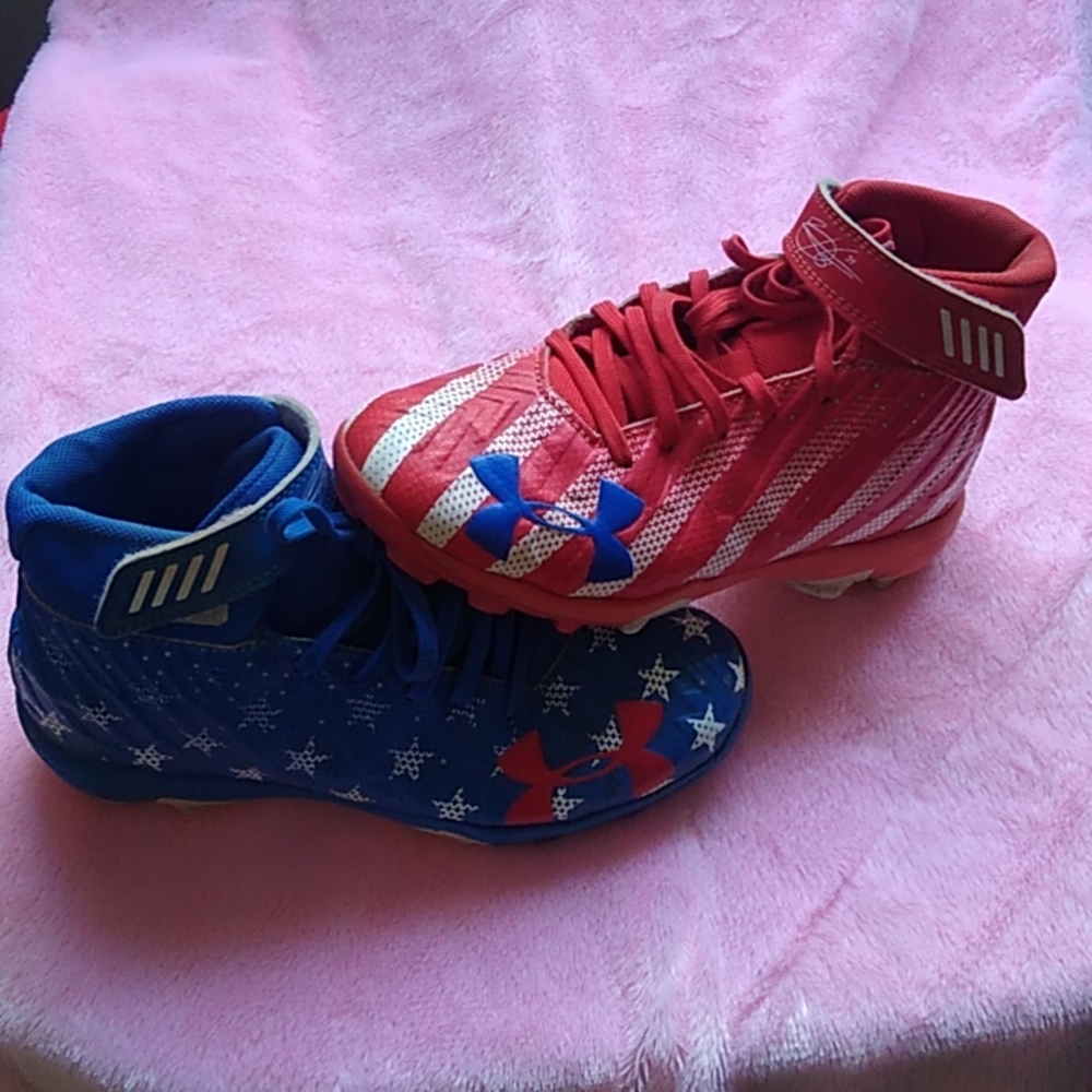 Under Armour Cleats size  1